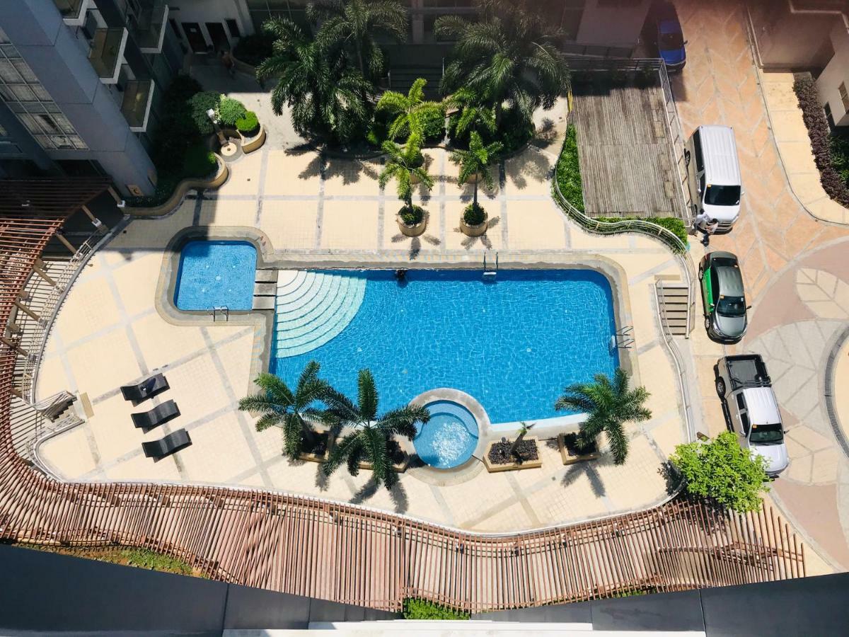 One Palm Tree Villas Across Naia-T3 Manila Kültér fotó